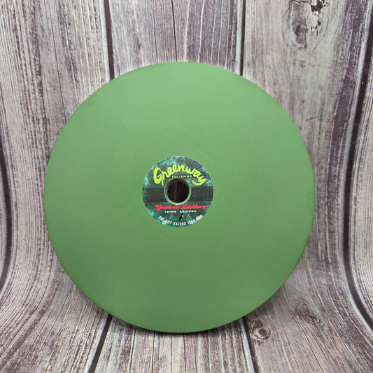 Green GREENWAY™ chromium-oxide composite faceting lap viewed from above