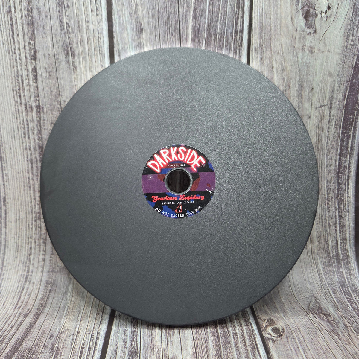 Gray DARKSIDE™ composite faceting lap viewed from above